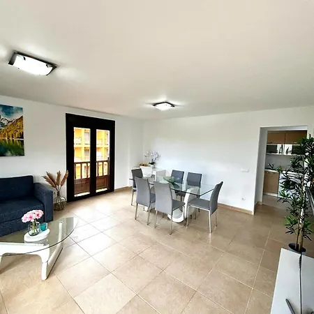 Ojos Del Oceano Daire Palm-mar